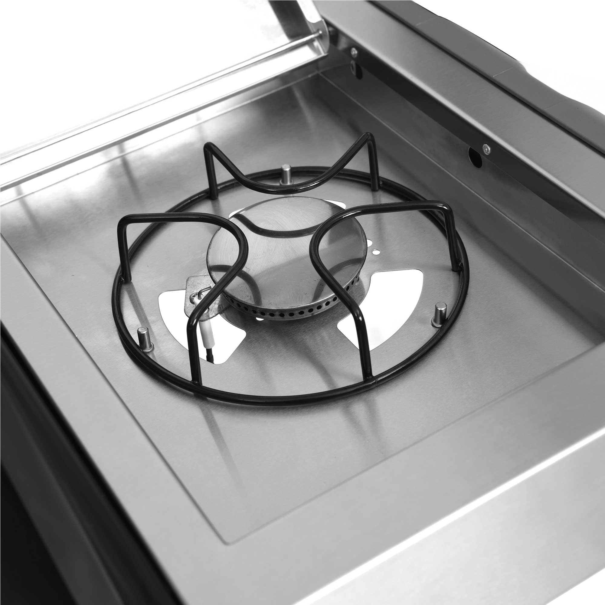 Dellonda DG17 Barbecues Action shot - side - burner