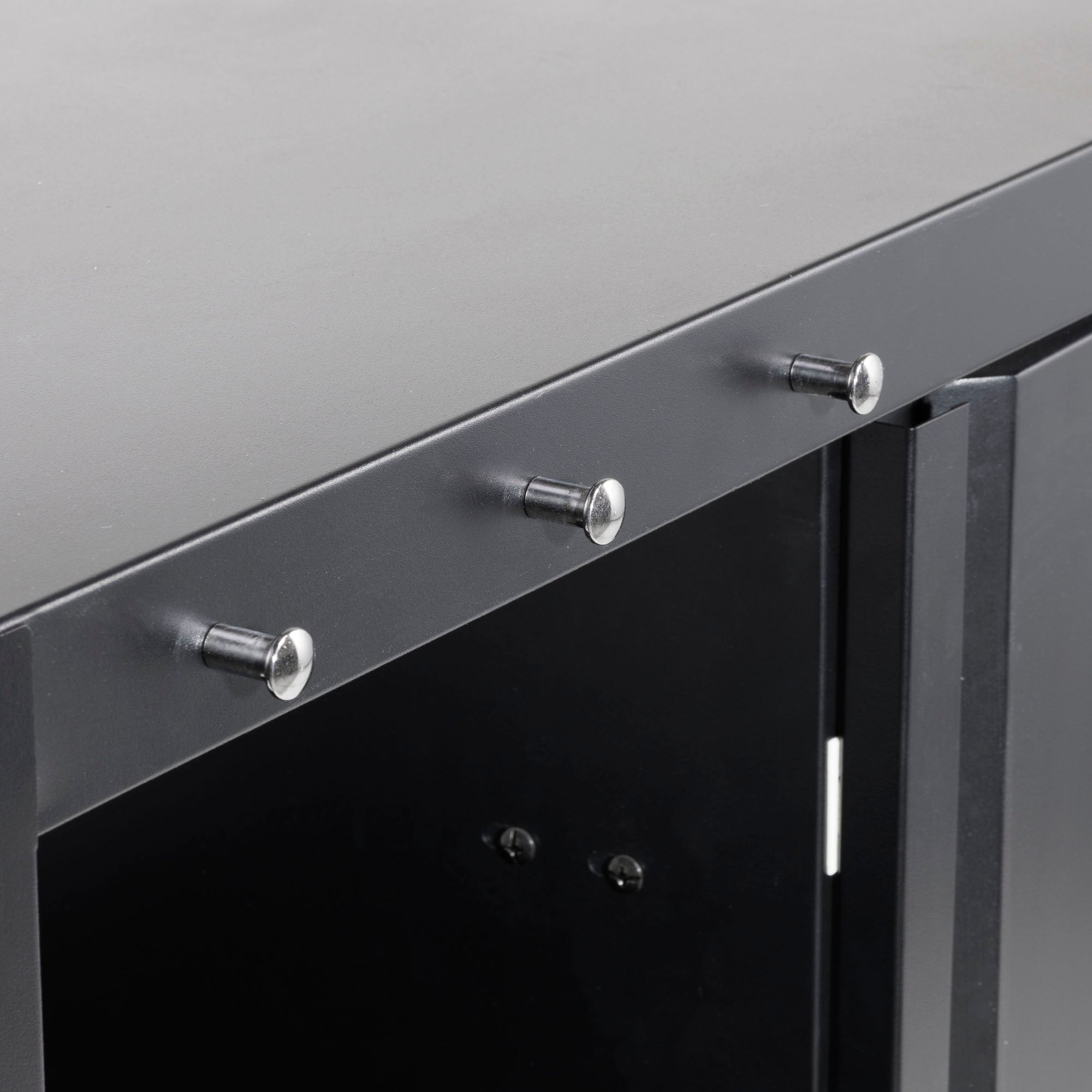 Dellonda DG282 Barbecue Trolley Action shot - utensil - hooks