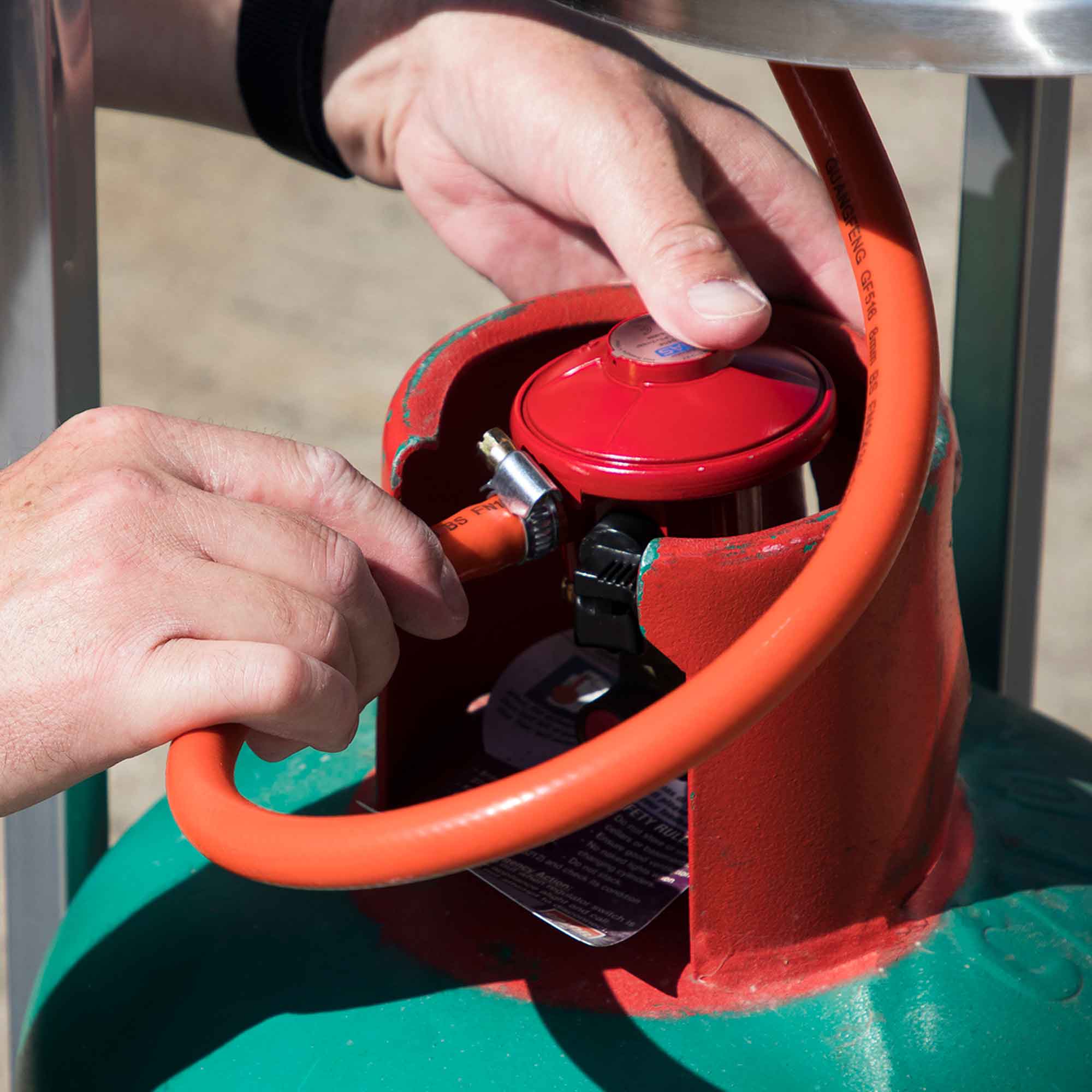 Dellonda DG2 Patio Heaters Action shot - 4th perspective