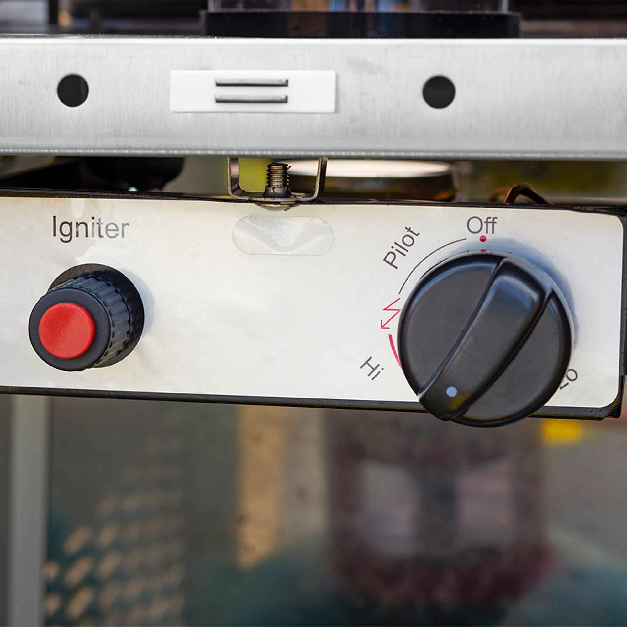 Dellonda DG6 Patio Heaters Action shot - controls