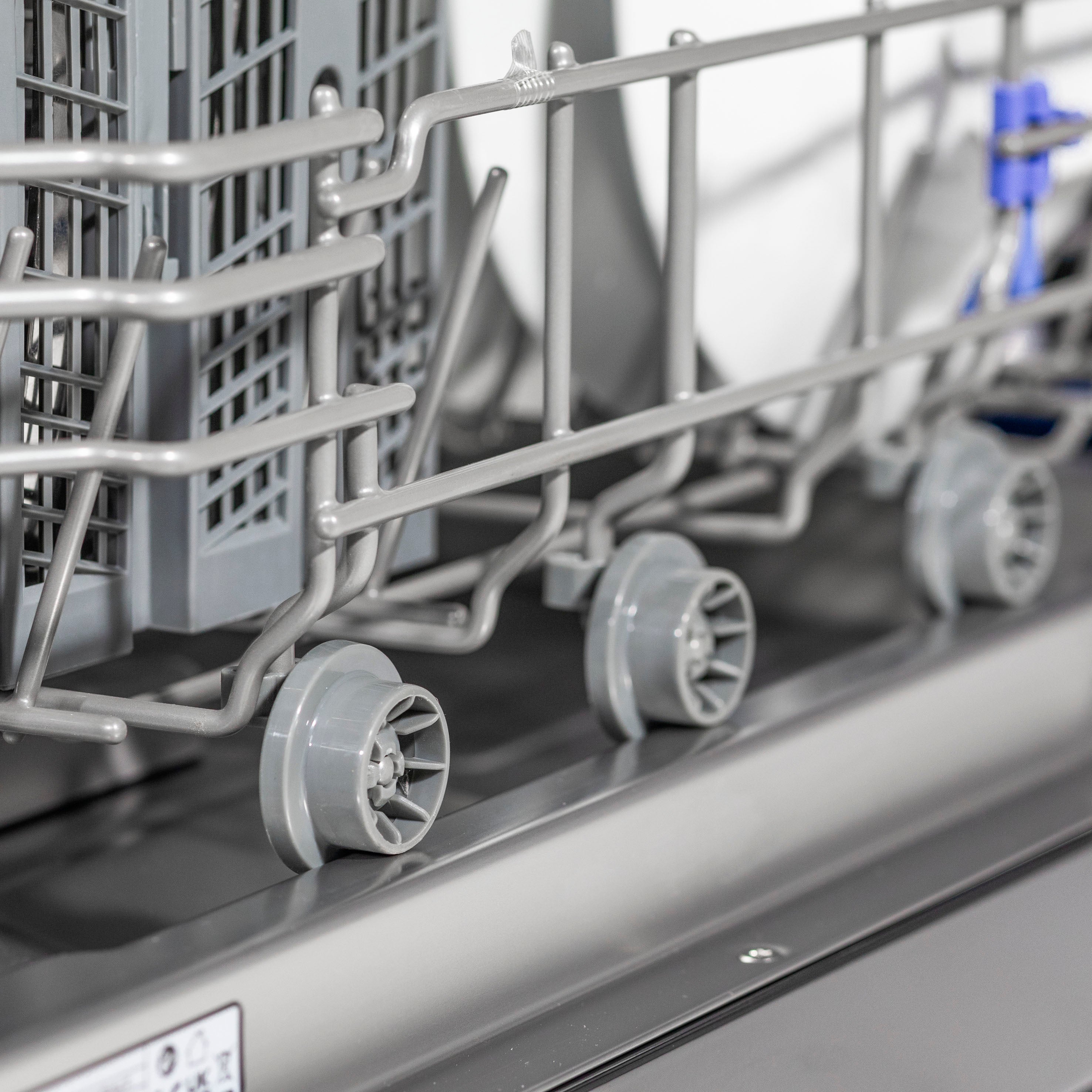 Baridi DH166 Dishwashers Action shot - wheels