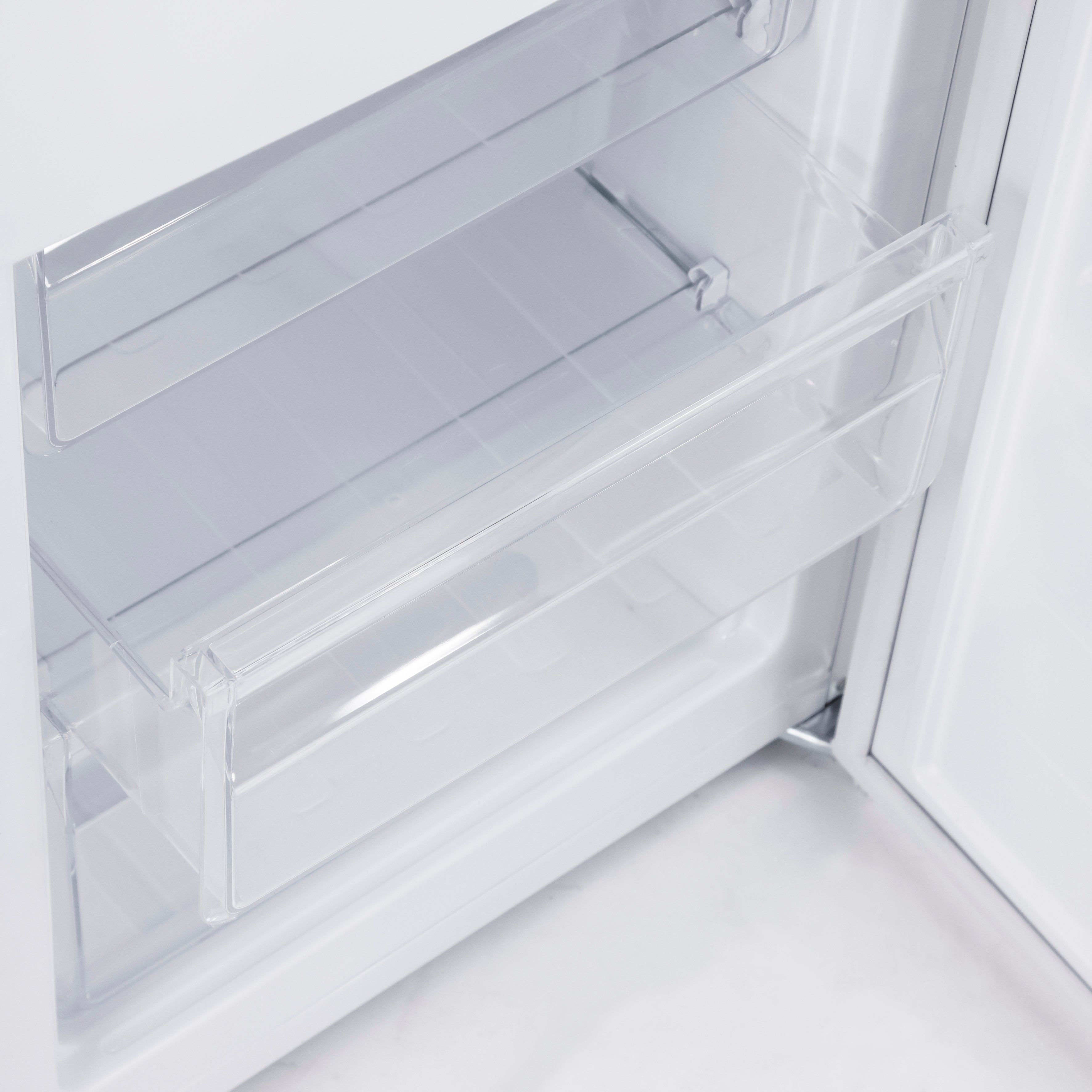 Baridi 50/50 Smart Frost Fridge Freezer 254L Capacity, White - DH328