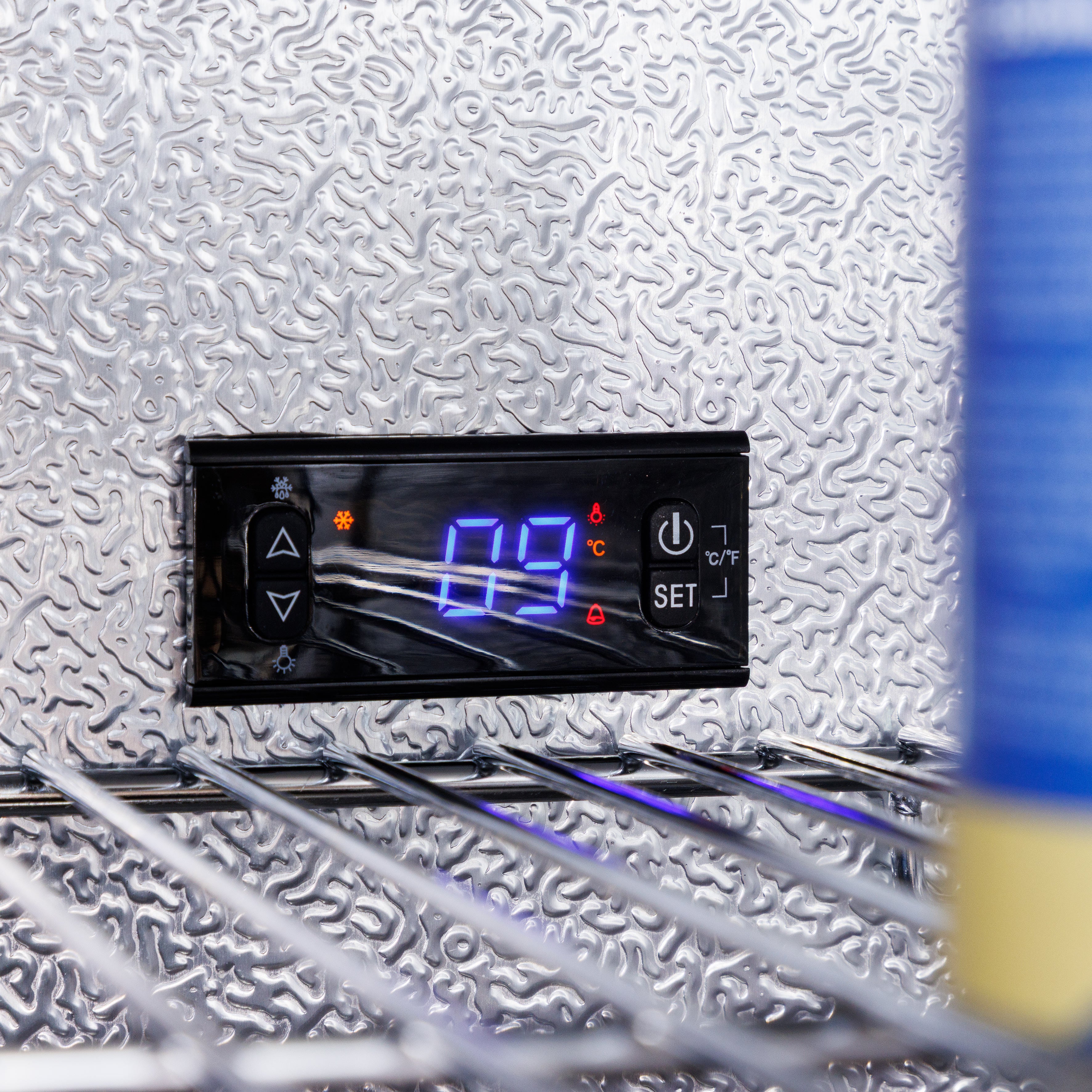 Baridi Outdoor Drinks/Beverage/Bar Fridge, with Triple Glazed Door & Security Lock 150L, Stainless Steel - DH439