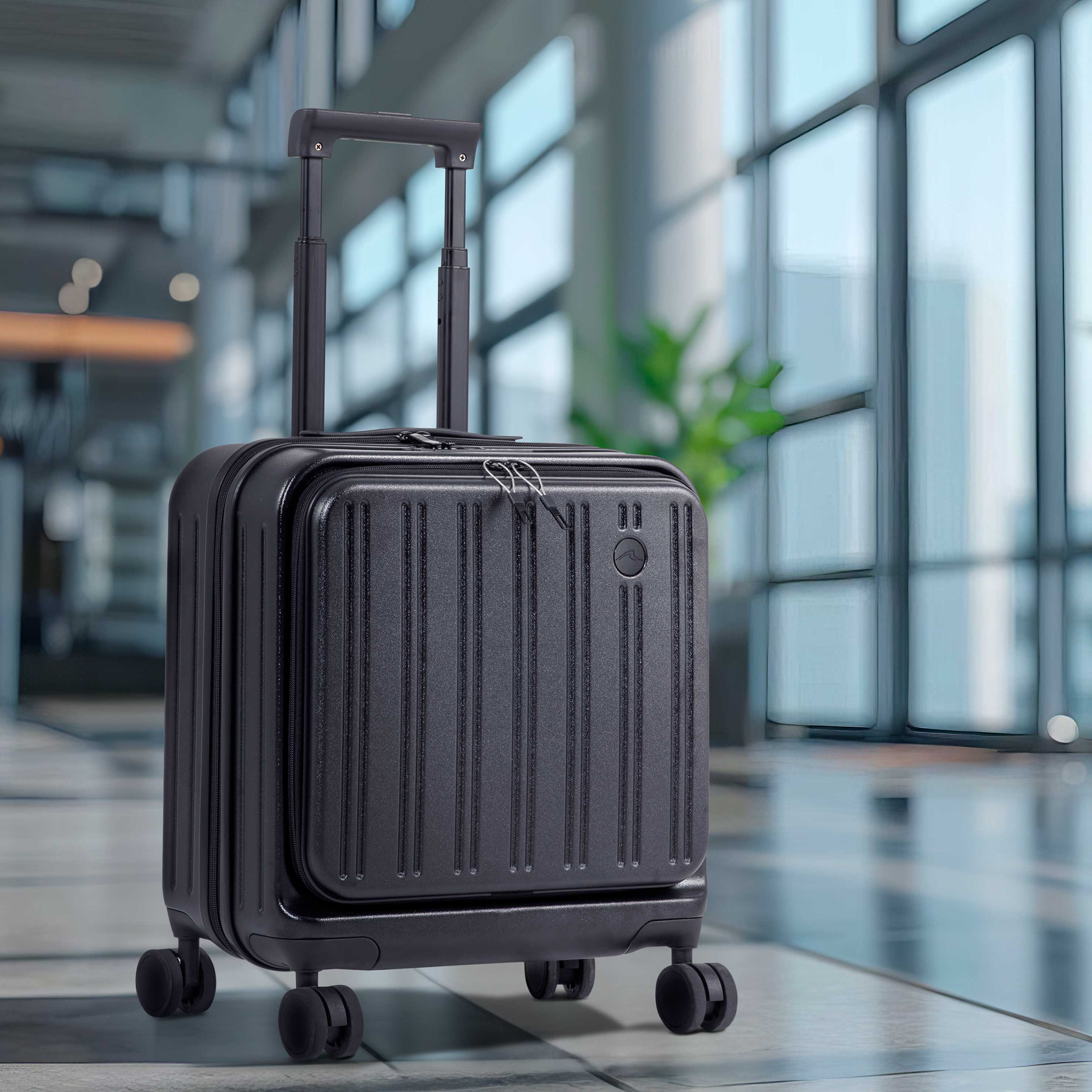 Dellonda DL156 Luggage Action shot - lifestyle