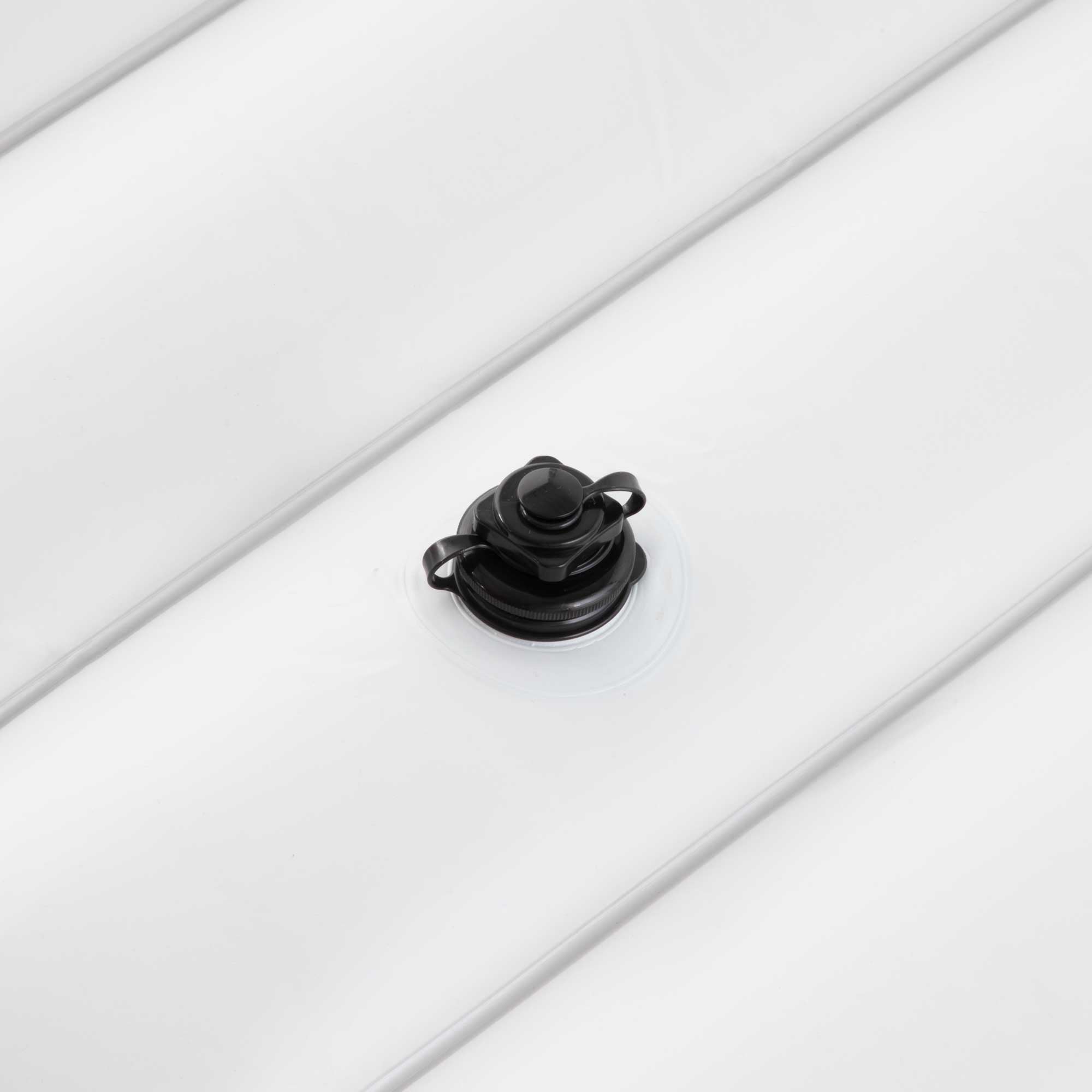 Dellonda DL30 Hot Tub Accessories Action shot - 2nd perspective