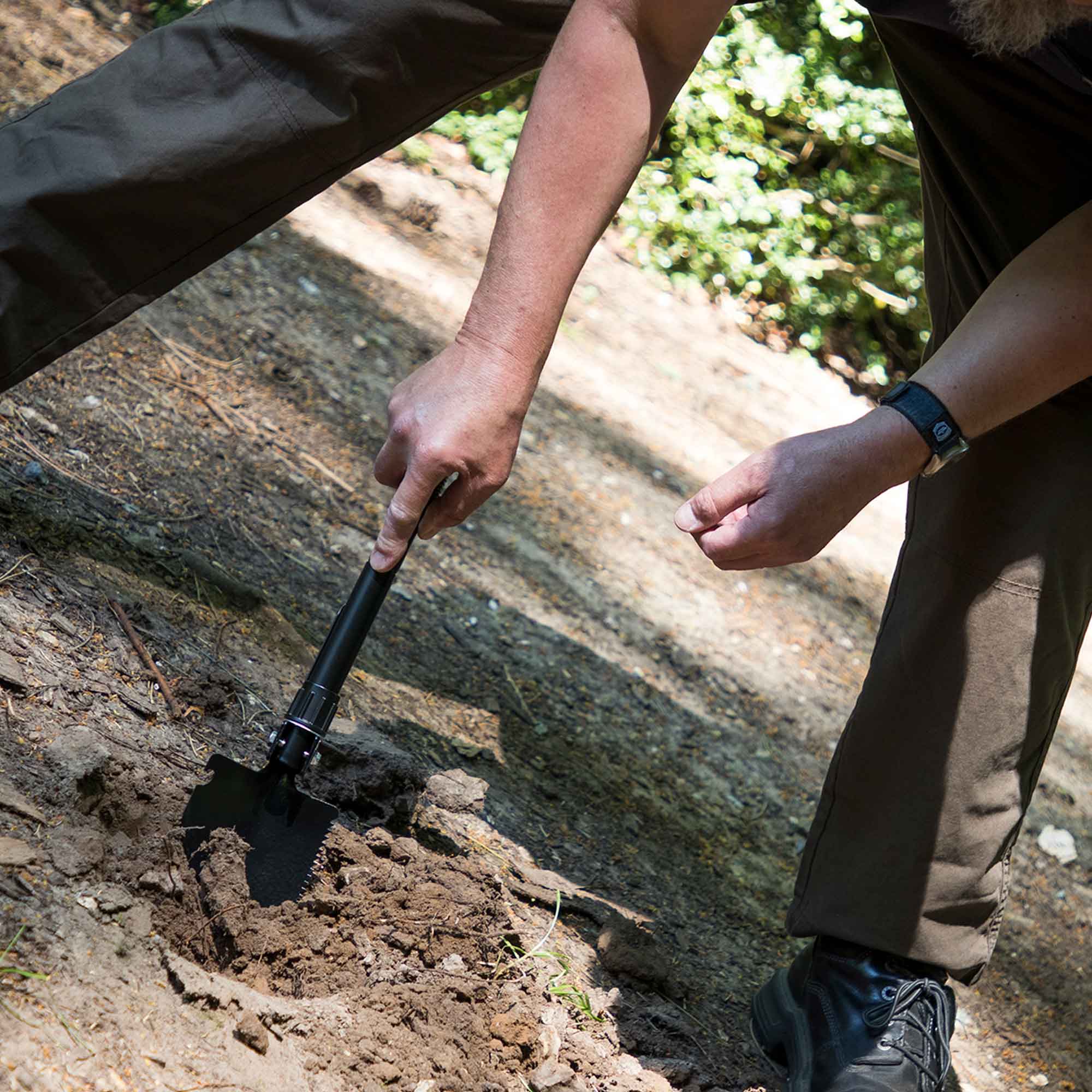 Dellonda DL6 Metal Detector Action shot - pic11