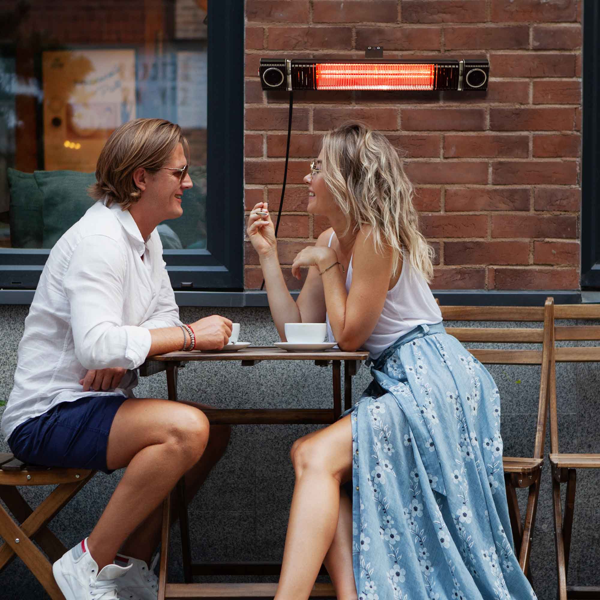 Dellonda DG125 Electric Patio Heaters Action shot - restaurant