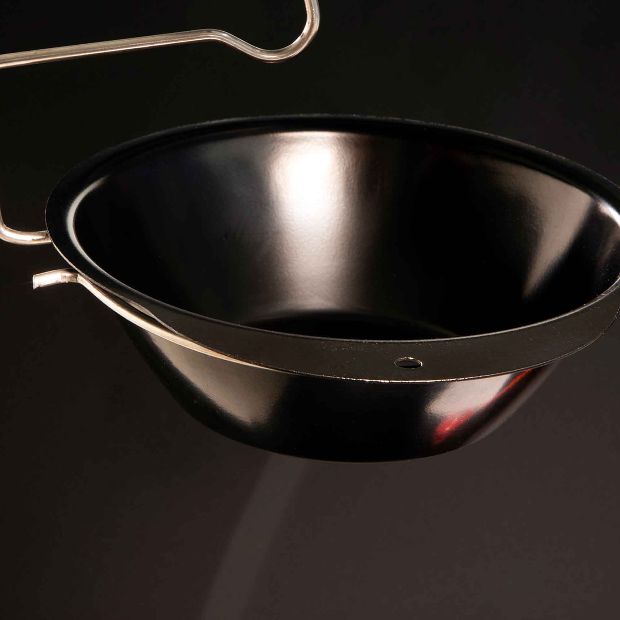 Dellonda DG14 Barbecues Action shot - driptray