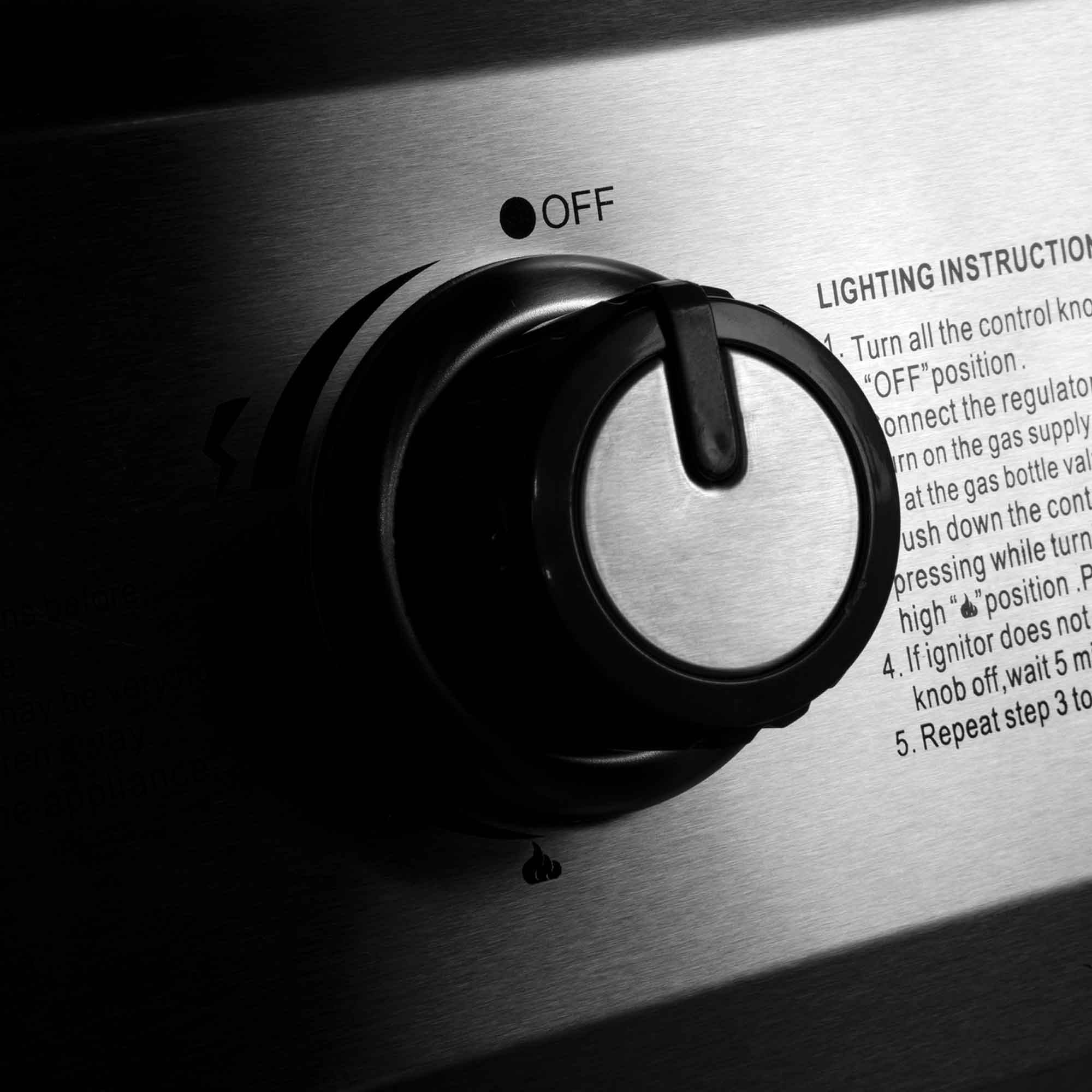 Dellonda DG16 Barbecues Action shot - lighting - instructions