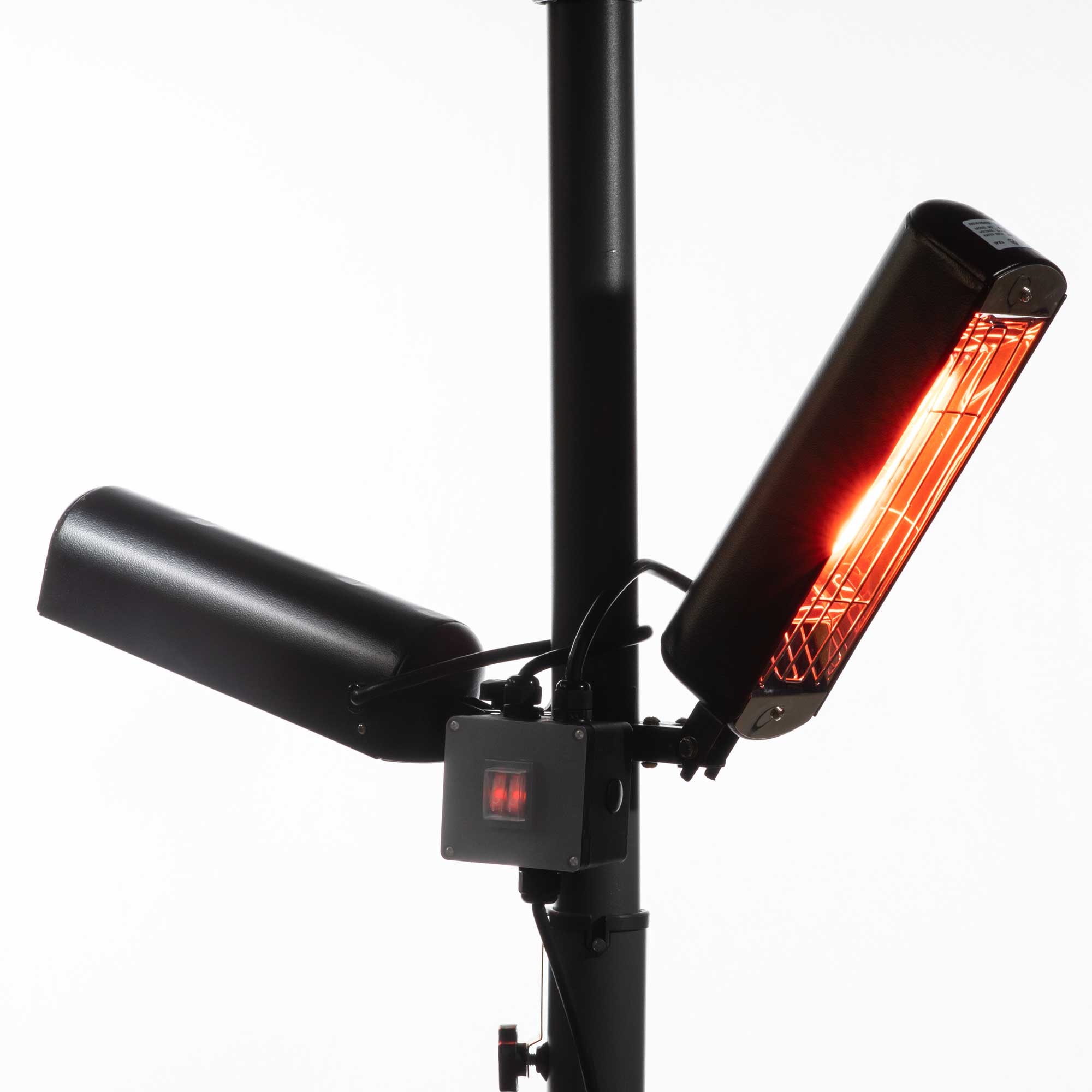 Dellonda DG176 Electric Patio Heaters Action shot - independant - options