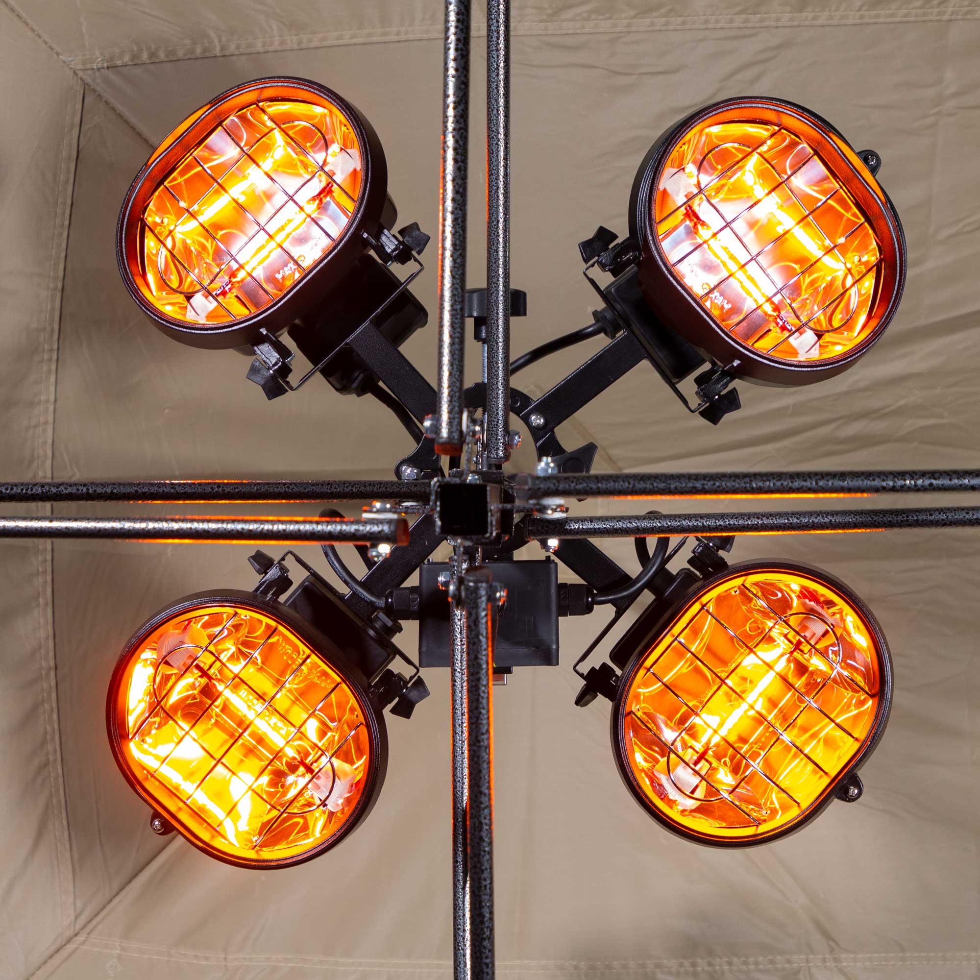 Dellonda DG178 Electric Patio Heaters Action shot - in use - 2nd perspective