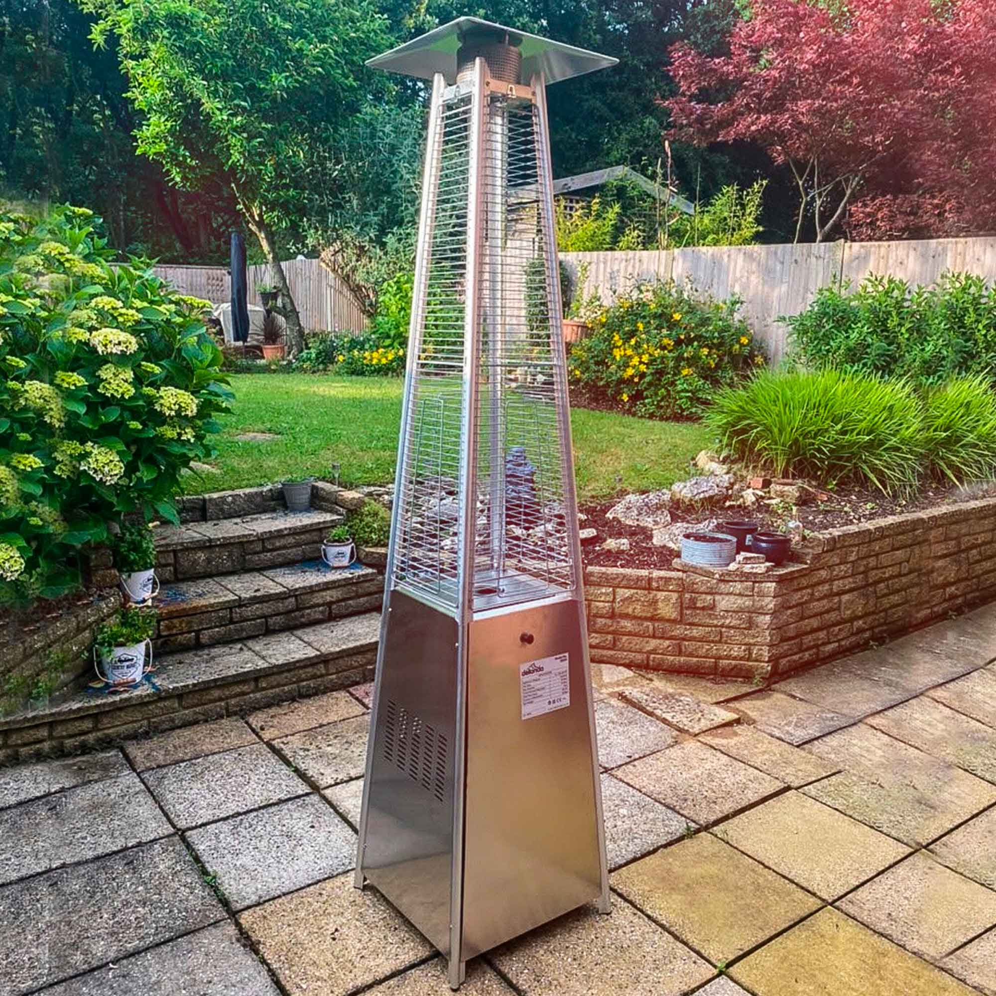 Dellonda DG99 Patio Heaters Action shot - in garden