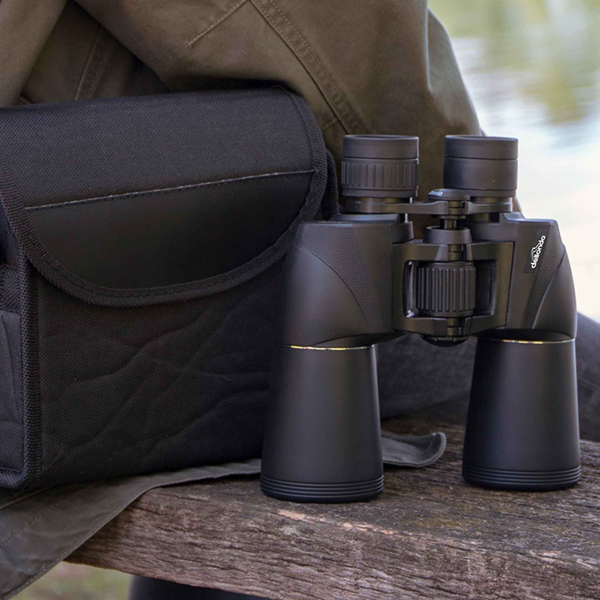 Dellonda DL2 Binoculars Action shot - in use