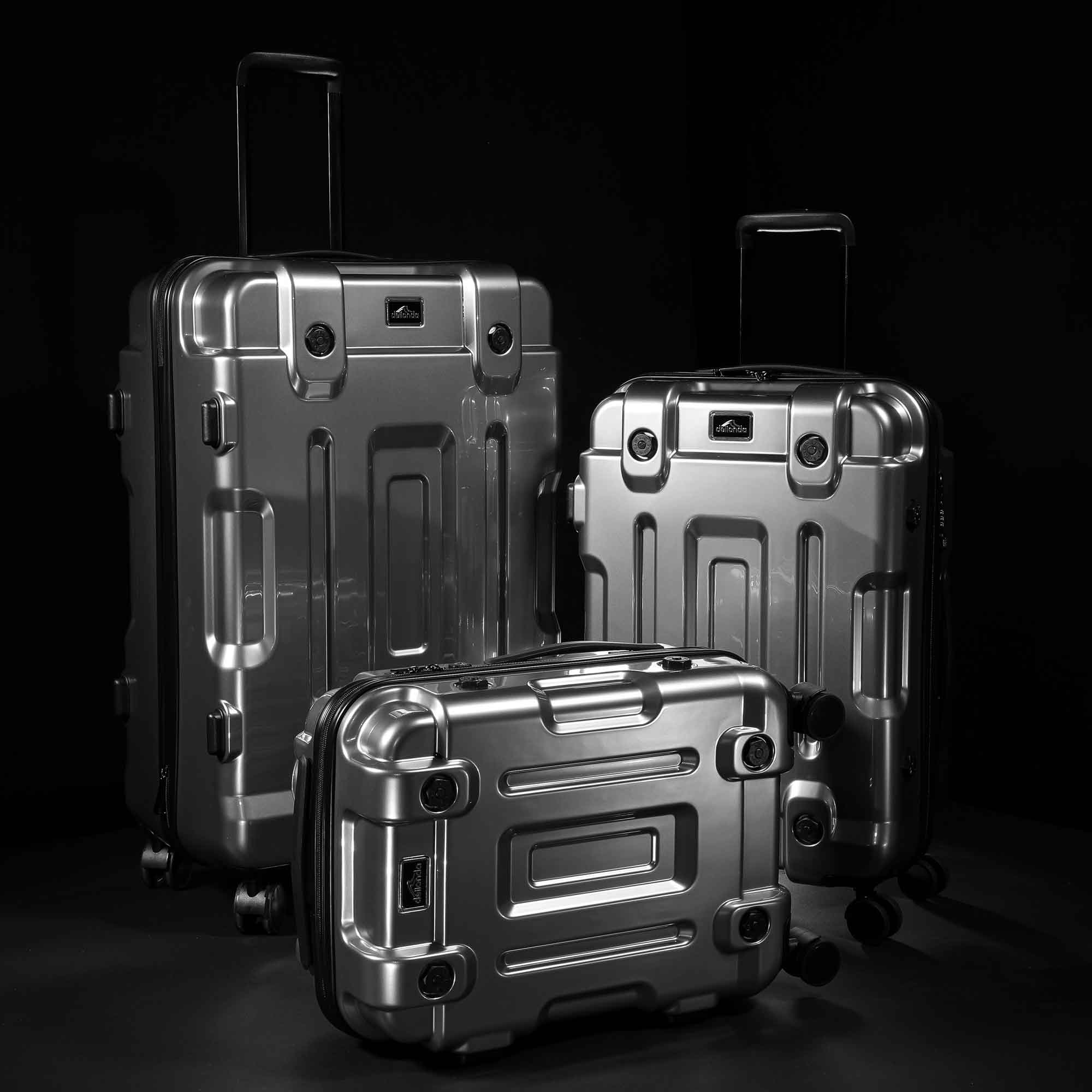 Dellonda DL9 Luggage Action shot - group - shot