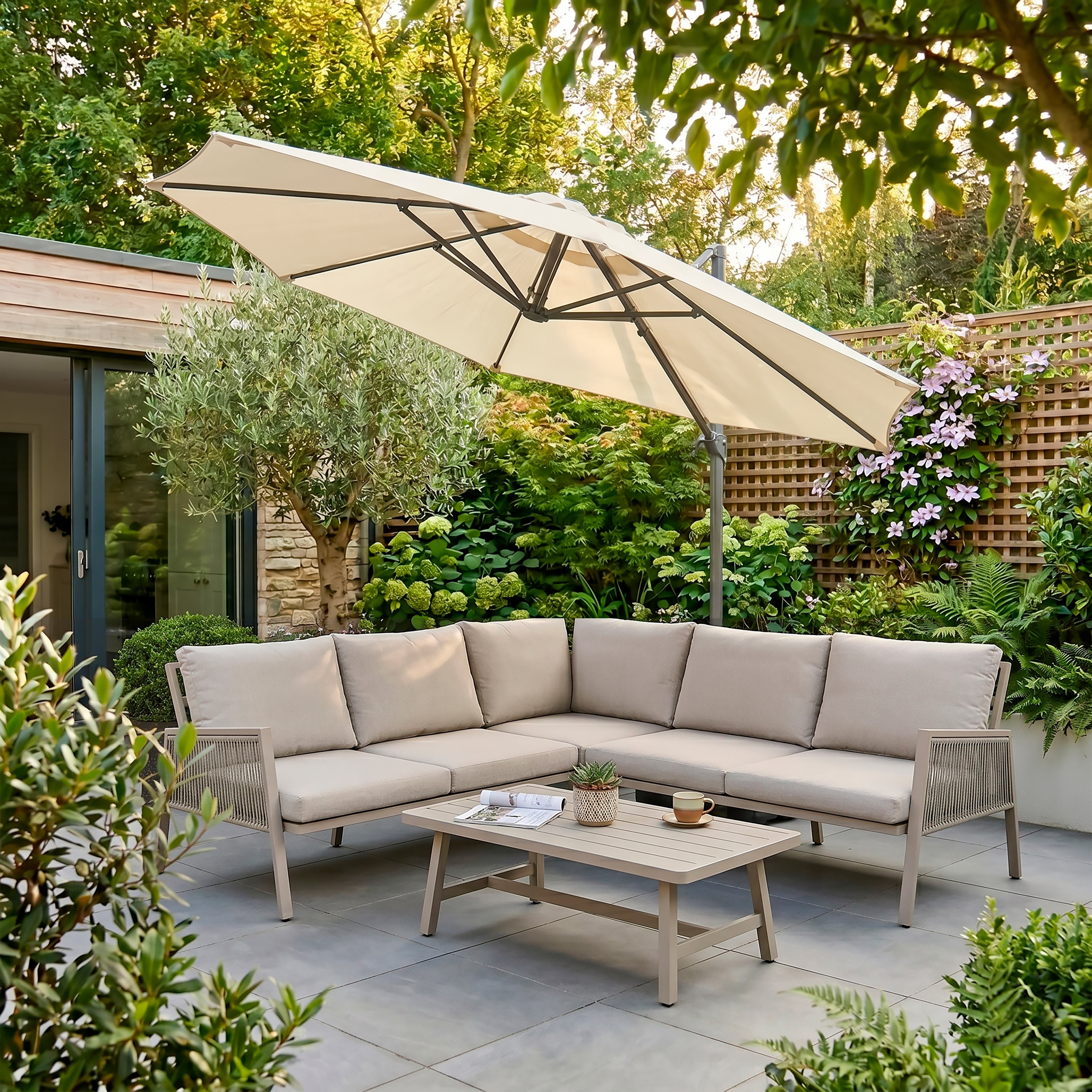 Ø3m Garden/Patio Cantilever Parasol/Umbrella, 360° Rotation, Tilt and Cover, Cream - DG268