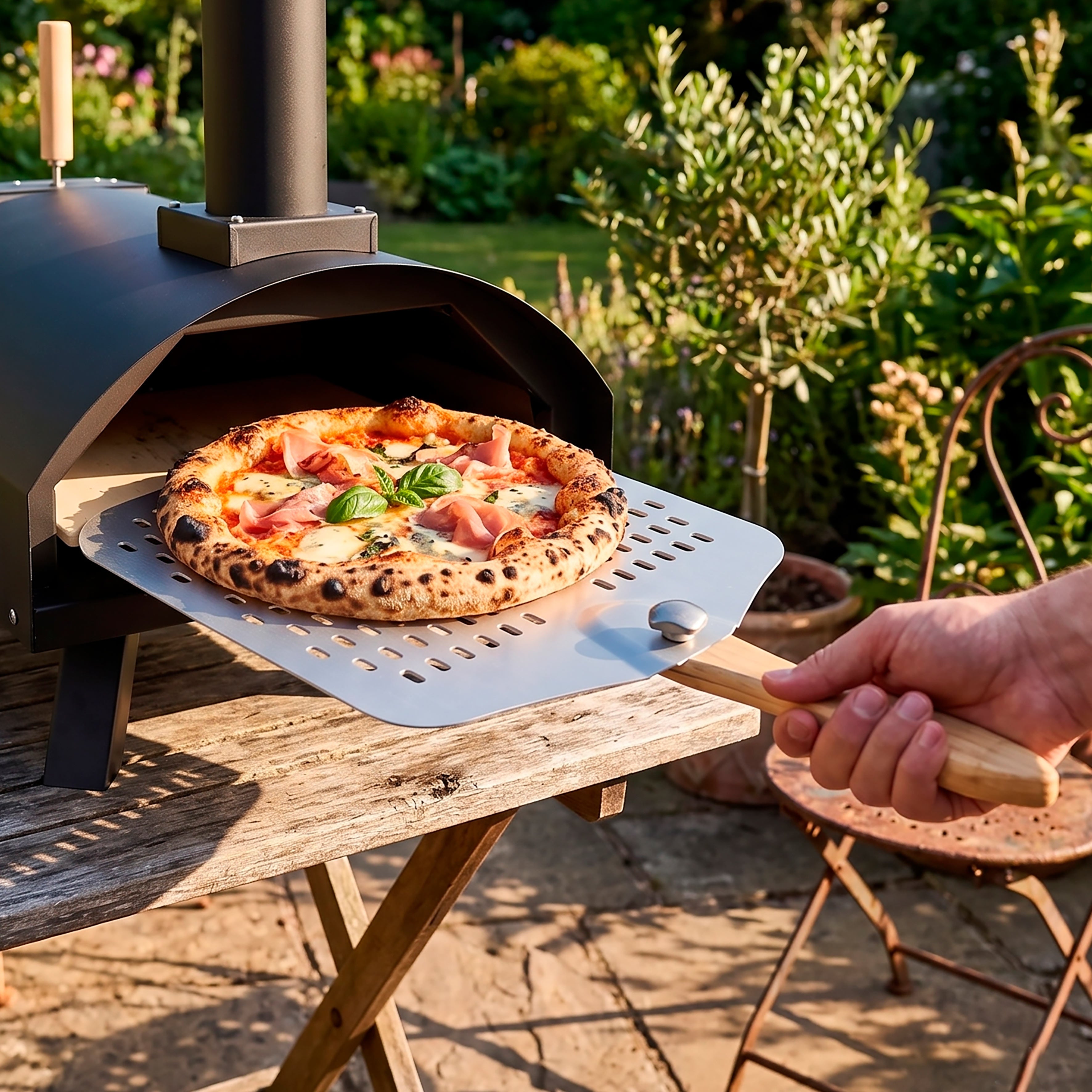 Aluminium Pizza Peel, 12 x 14" with 13" Wooden Handle - DG39