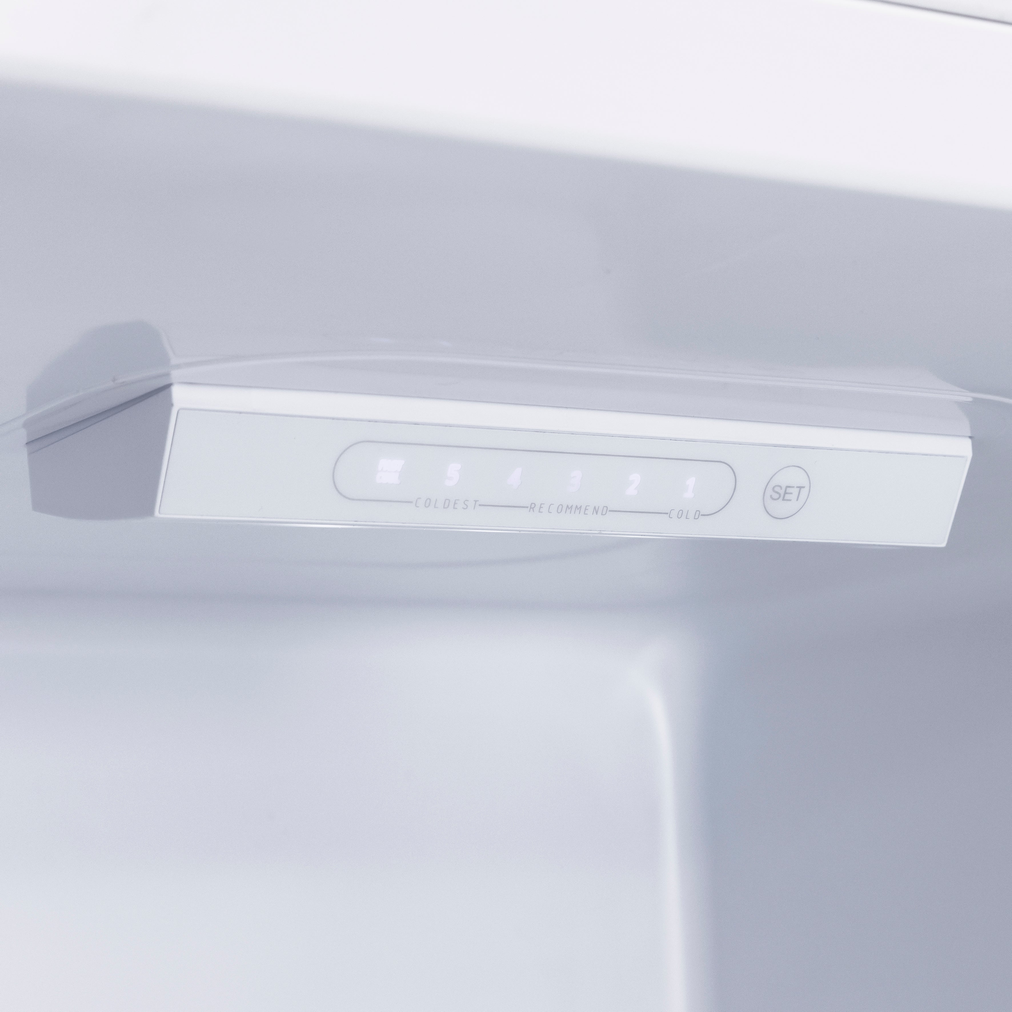 Baridi 50/50 Smart Frost Fridge Freezer 254L Capacity, White - DH328