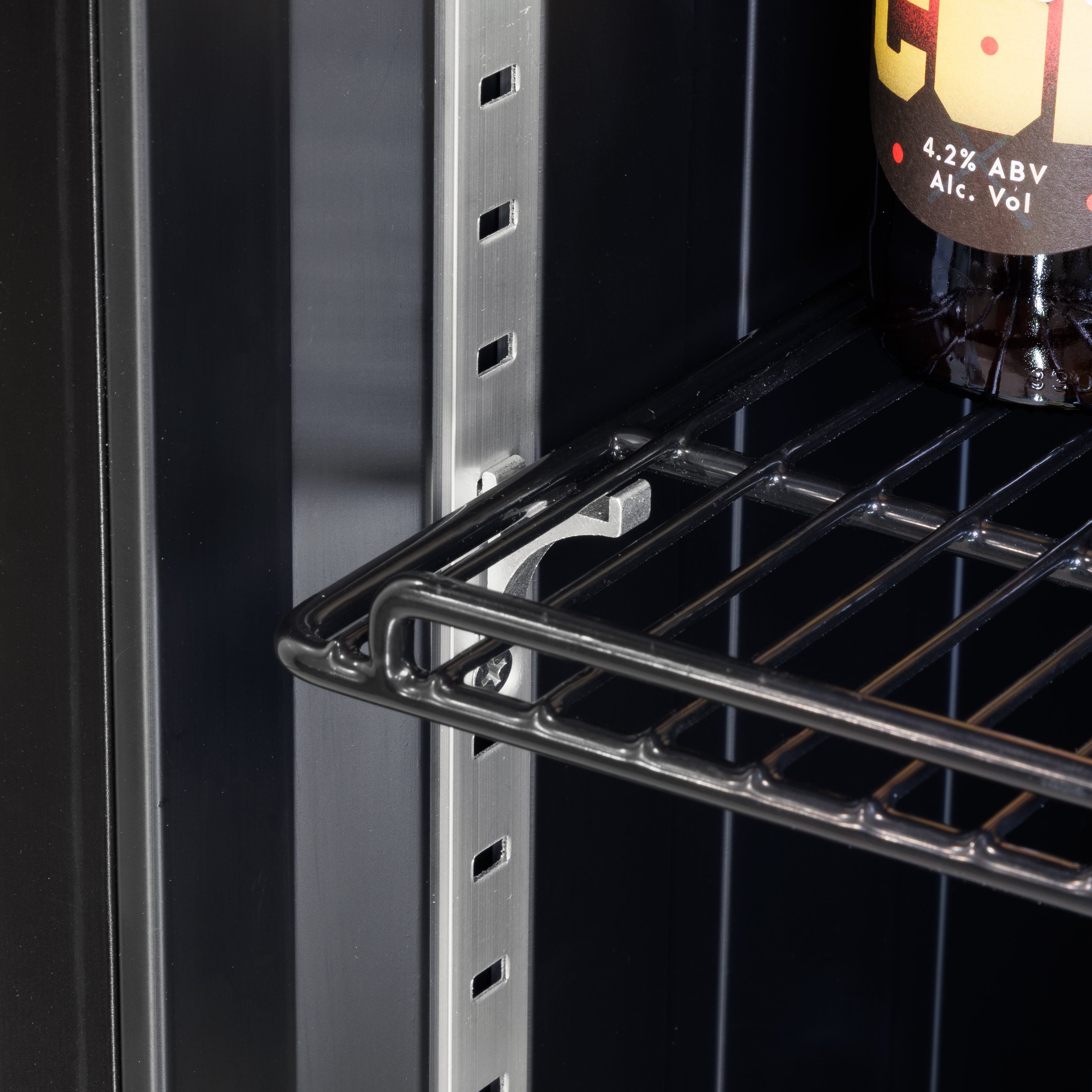 Baridi Tall Drinks/Bar Fridge with Digital Controls & Auto Defrost 160L, Black - DH440