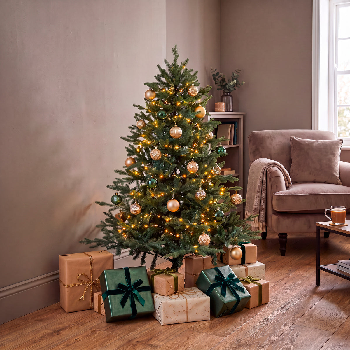 Artificial Hinged Christmas Tree, 5ft/150cm with 750+ PE Tips & PVC Interior - DH44