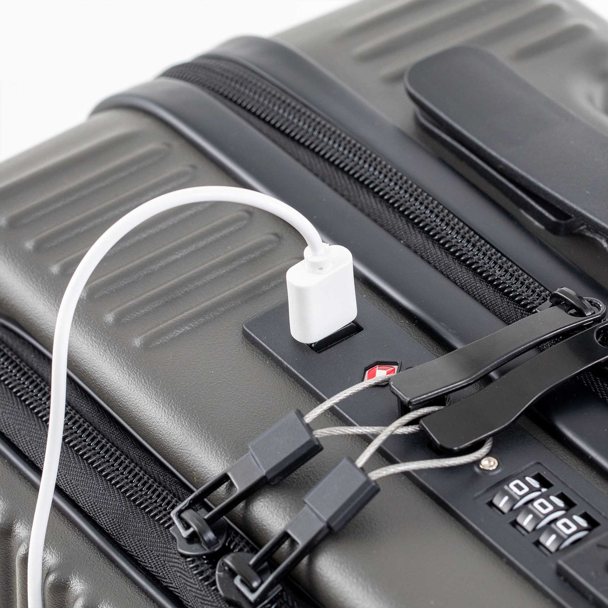 Cabin size luggage with laptop compartment online