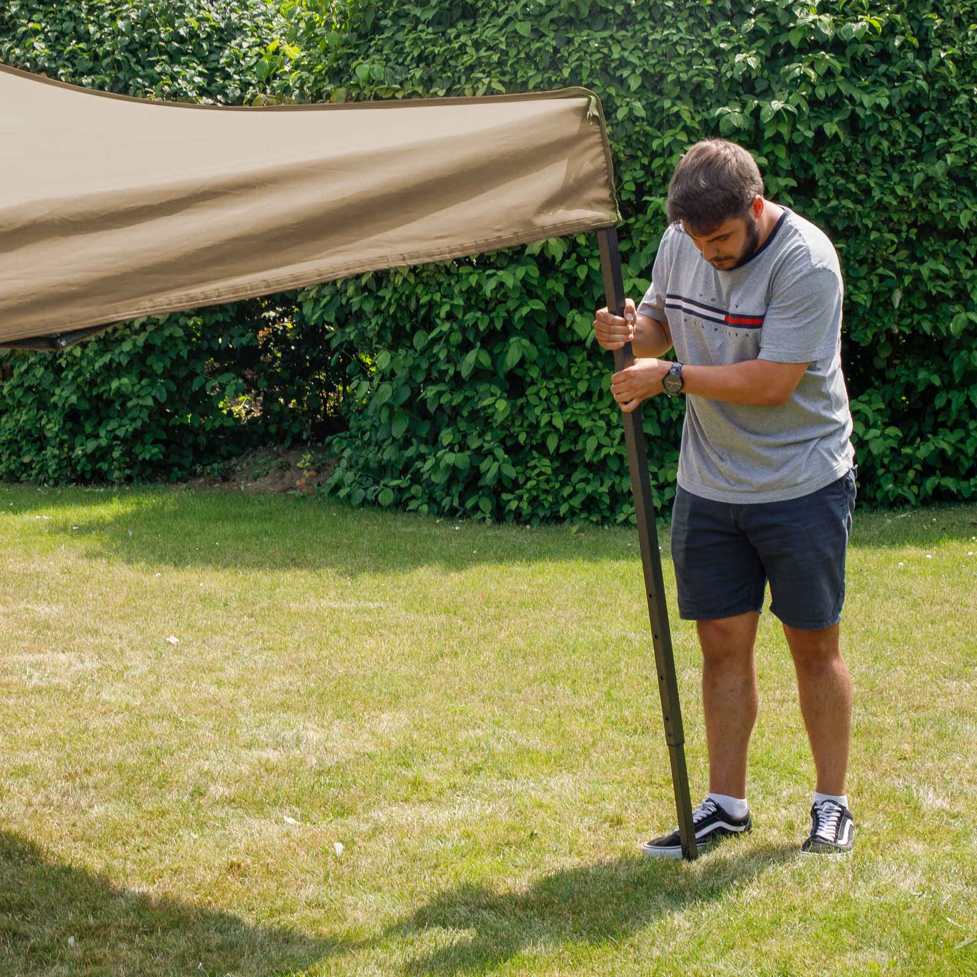 Premium 2x2m Pop-Up Gazebo, Heavy Duty, PVC Coated, Water Resistant with Carry Bag, Stakes & Weight Bags - Beige - DG126 - Dellonda