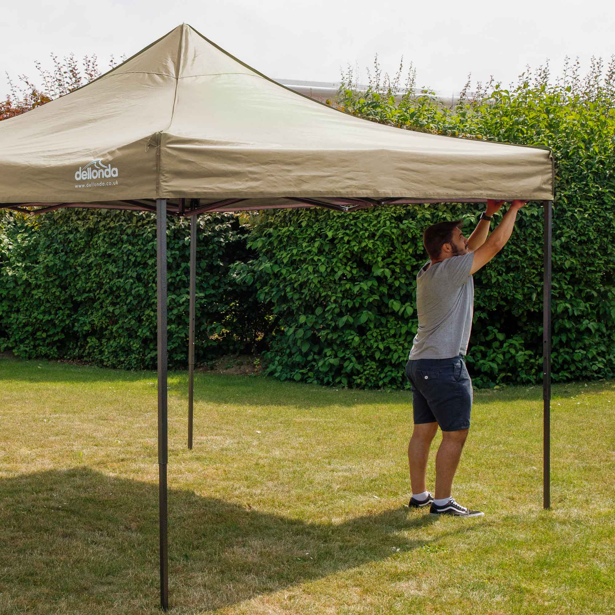 Premium 2x2m Pop-Up Gazebo, Heavy Duty, PVC Coated, Water Resistant with Carry Bag, Stakes & Weight Bags - Beige - DG126 - Dellonda