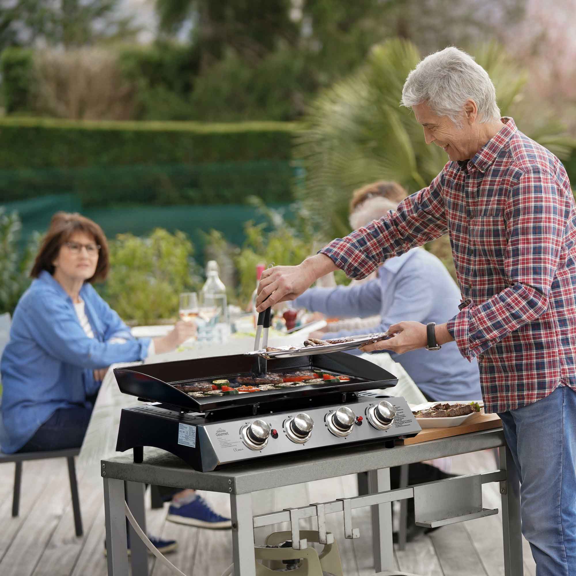 4 Burner Portable Gas Plancha 10kW BBQ Griddle, Supplied with PVC Cover, Stainless Steel - DG234 - Dellonda