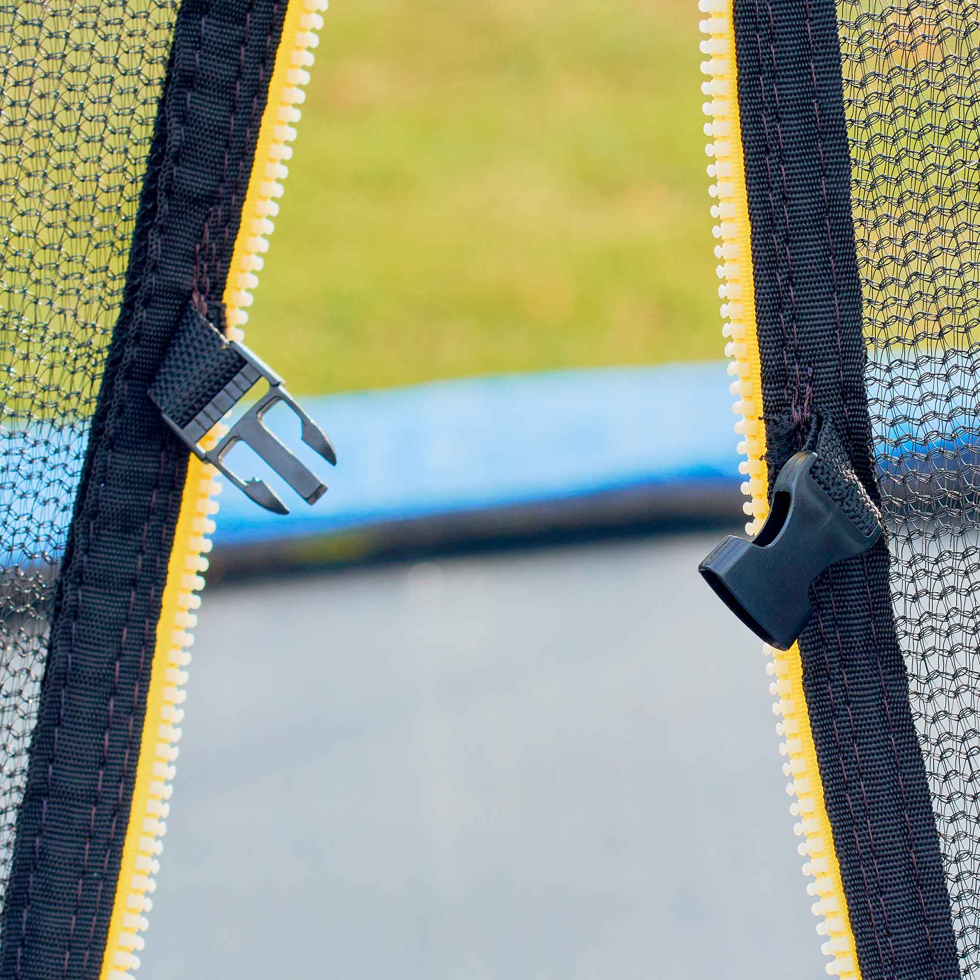 12ft Heavy-Duty Outdoor Trampoline for Kids with Safety Enclosure Net, Anchor Kit and Ladder - DL95 - Dellonda